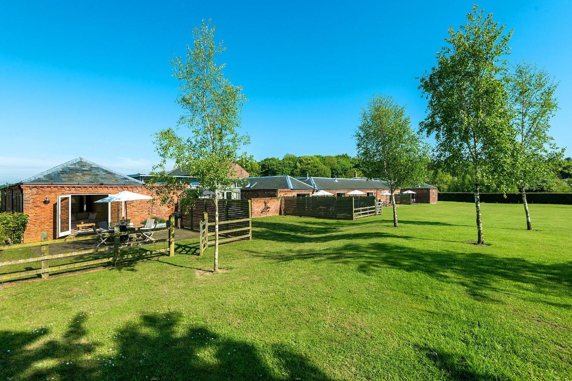 The Woodpecker Cottage Fakenham Exterior photo